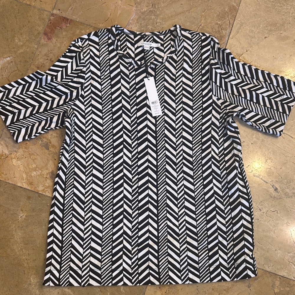 Chico's SS Basic Knit black and white top